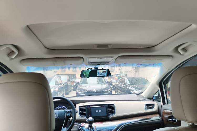 Used Honda Odyssey 2015 Updated Version 2.4L Smart Edition Headliner