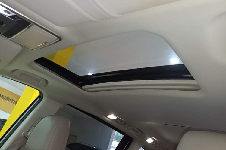 Used Honda Odyssey 2015 2.4L Smart Edition Headliner