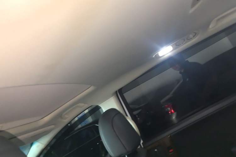 Used Honda Odyssey 2015 Updated Version 2.4L Smart Edition Headliner