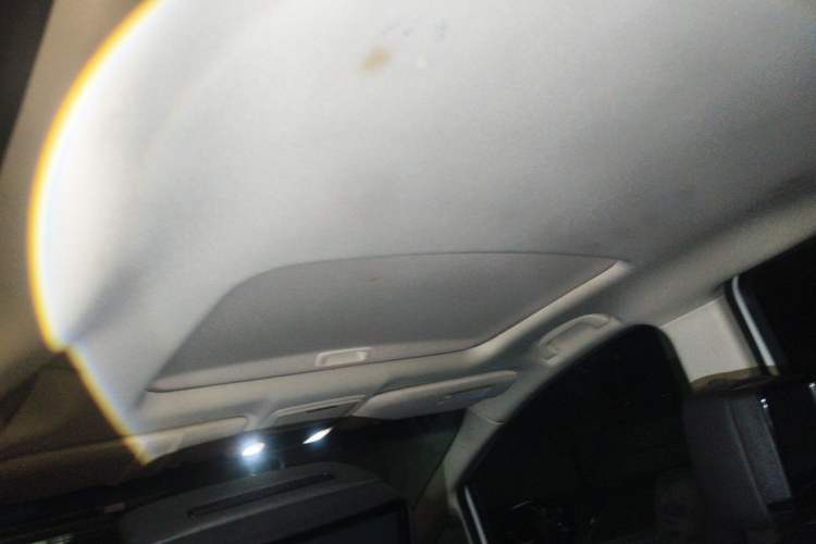 Used Honda Odyssey 2015 Updated Version 2.4L Smart Edition Headliner
