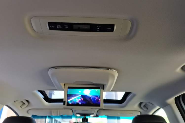 Used Honda Odyssey 2015 Revised Version 2.4L Supreme Edition Headliner