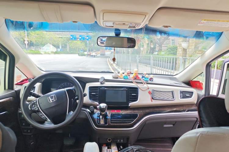 Used Honda Odyssey 2015 2.4L Comfort Edition Headliner