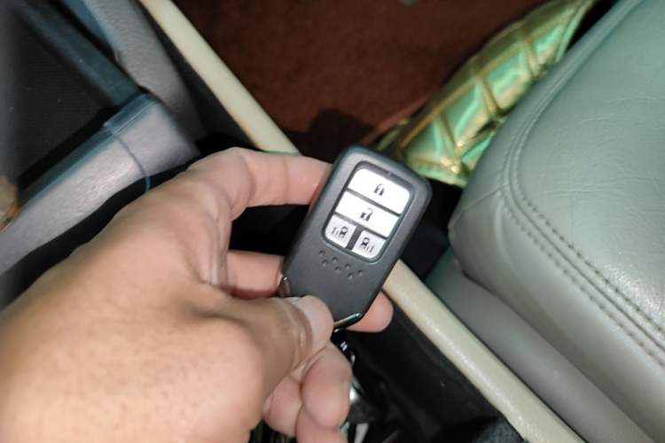 Used Honda Odyssey 2015 Revised 2.4L Luxury Edition Interior 1