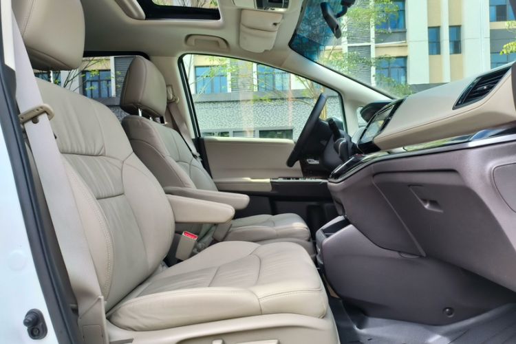 Used Honda Odyssey 2015 2.4L Smart Edition Interior 1