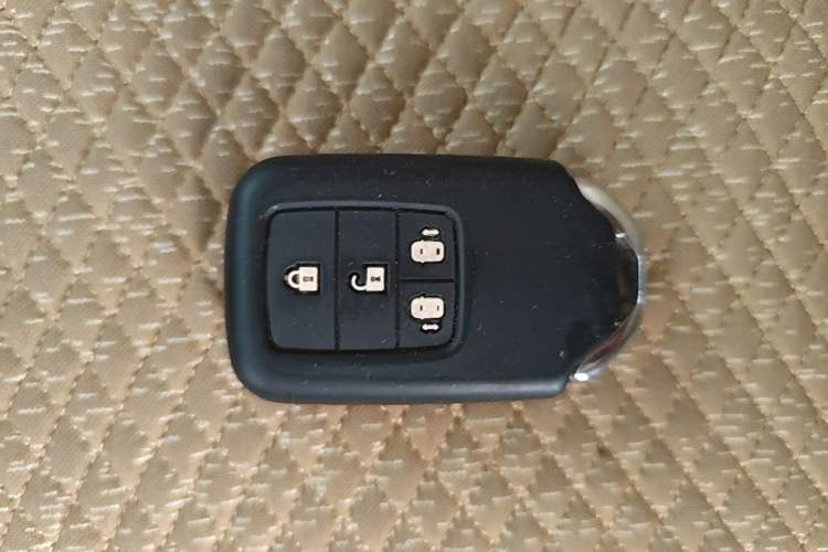 Used Honda Odyssey 2015 Revised Version 2.4L Supreme Edition Interior 1
