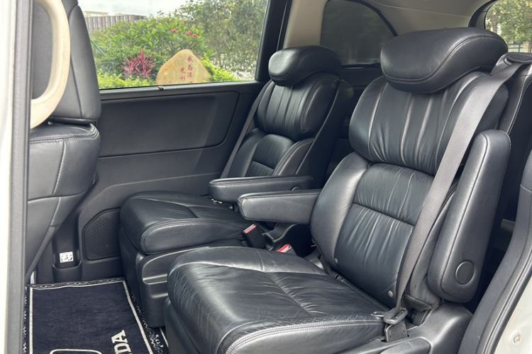 Used Honda Odyssey 2015 2.4L Supreme Edition Interior 1