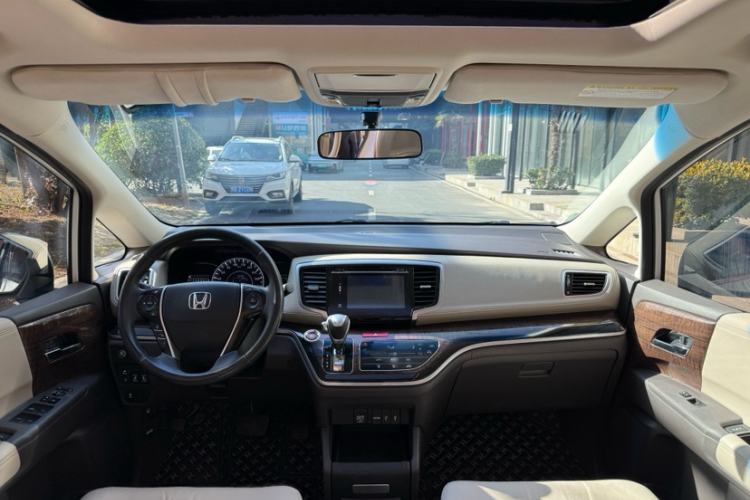 Used Honda Odyssey 2015 2.4L Smart Edition Interior 11