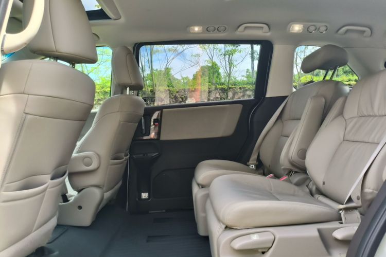 Used Honda Odyssey 2015 2.4L Smart Edition Interior 2