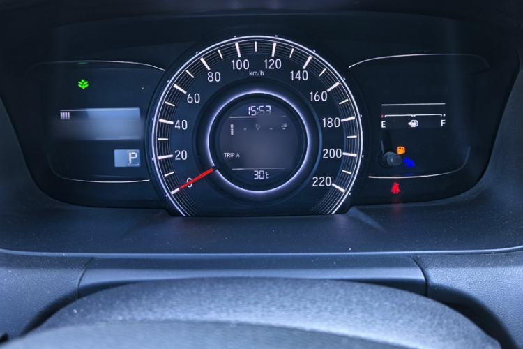 Used Honda Odyssey 2015 Updated Version 2.4L Smart Edition Interior 2