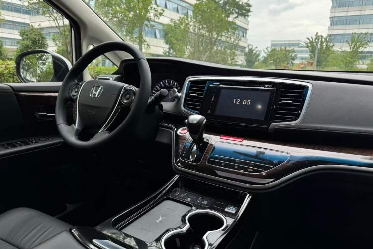 Used Honda Odyssey 2015 2.4L Smart Edition Interior 2