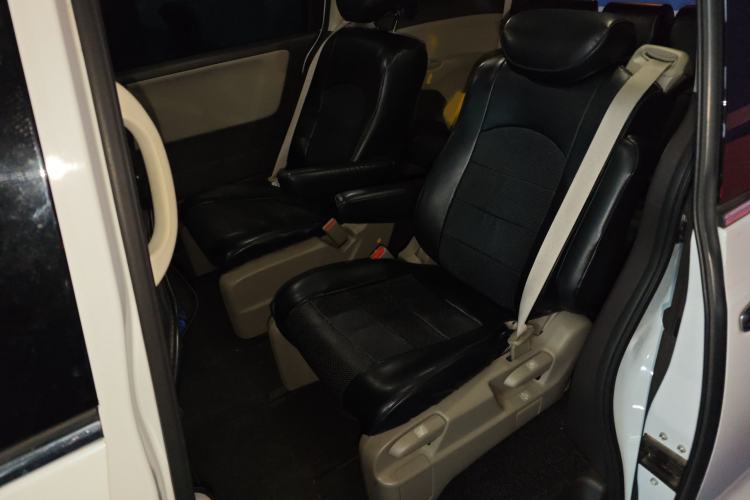 Used Honda Odyssey 2015 Revised 2.4L Luxury Edition Interior 4