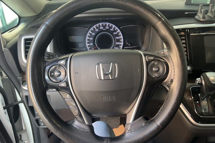 Used Honda Odyssey 2015 Updated Version 2.4L Smart Edition Interior 7