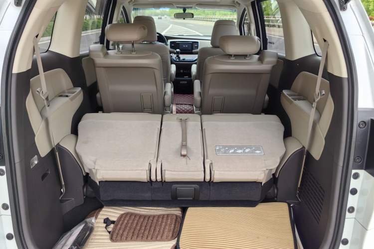 Used Honda Odyssey 2015 Revised 2.4L Luxury Edition Interior 9