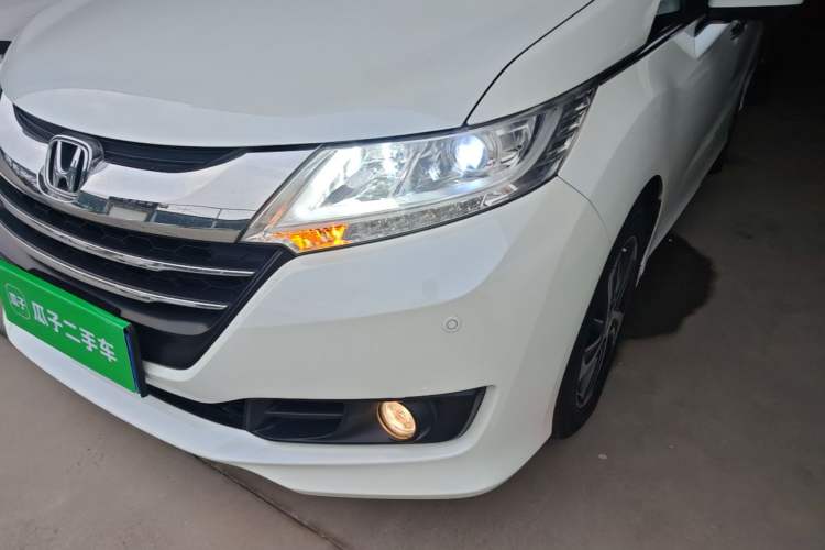 Used Honda Odyssey 2015 Revised 2.4L Luxury Edition Left Front Headlight