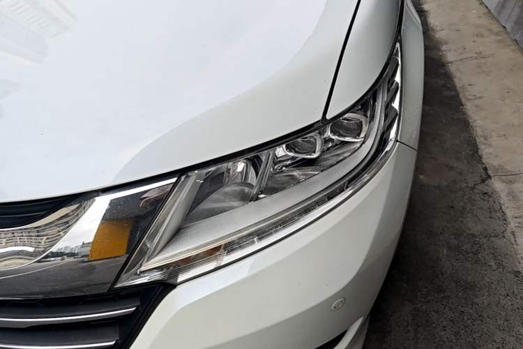 Used Honda Odyssey 2015 Updated Version 2.4L Smart Edition Left Front Headlight