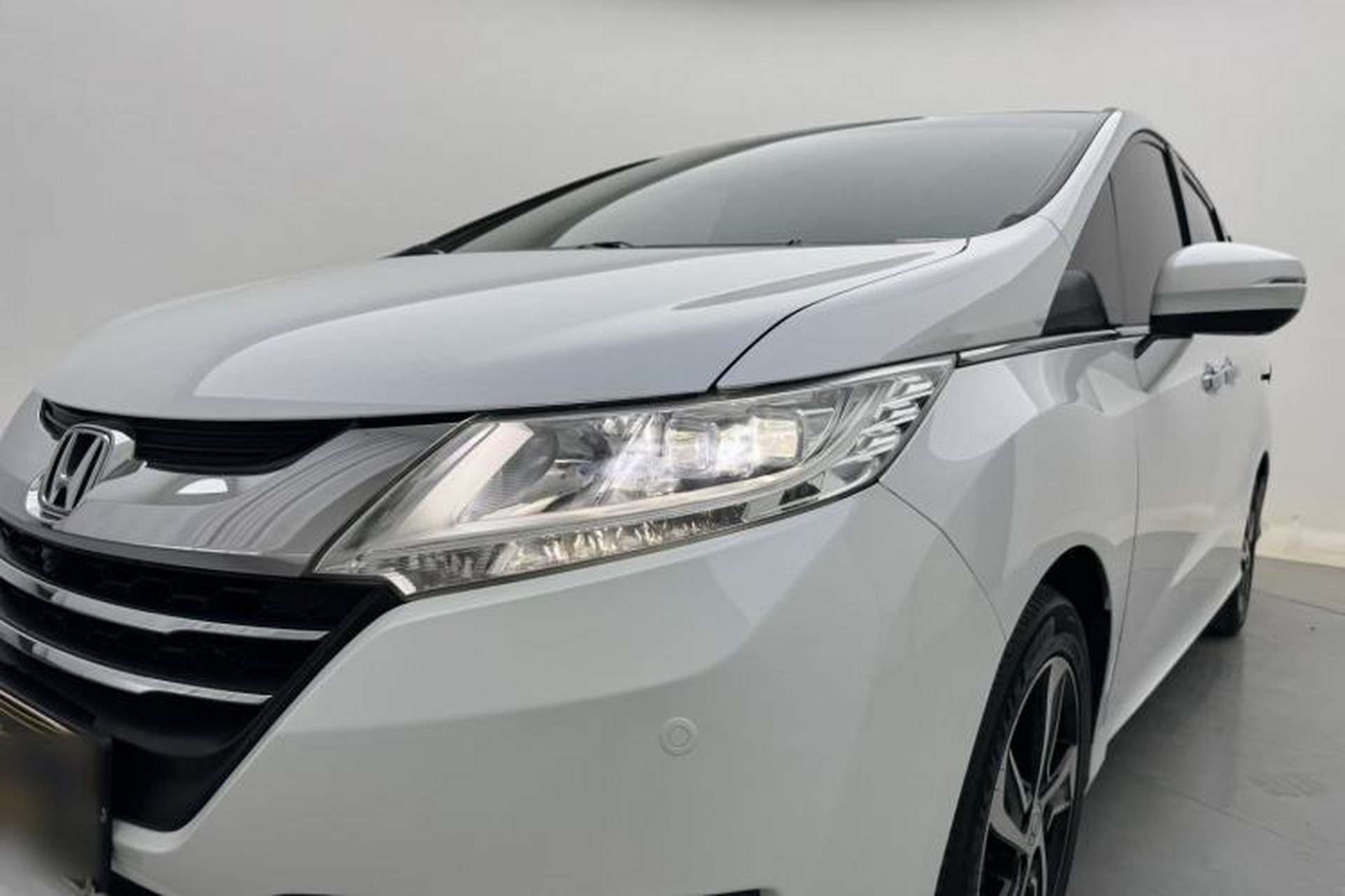 Used Honda Odyssey 2015 Revised Version 2.4L Supreme Edition Left Front Headlight