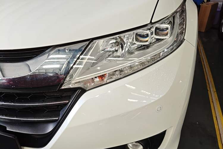 Used Honda Odyssey 2015 2.4L Smart Edition Left Front Headlight