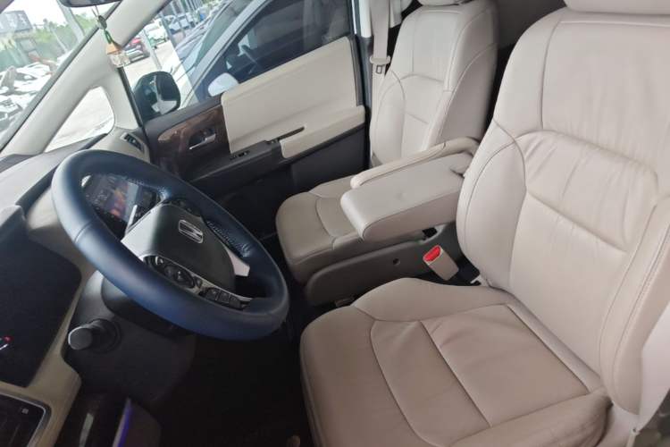 Used Honda Odyssey 2015 Revised 2.4L Luxury Edition Left Front Seat