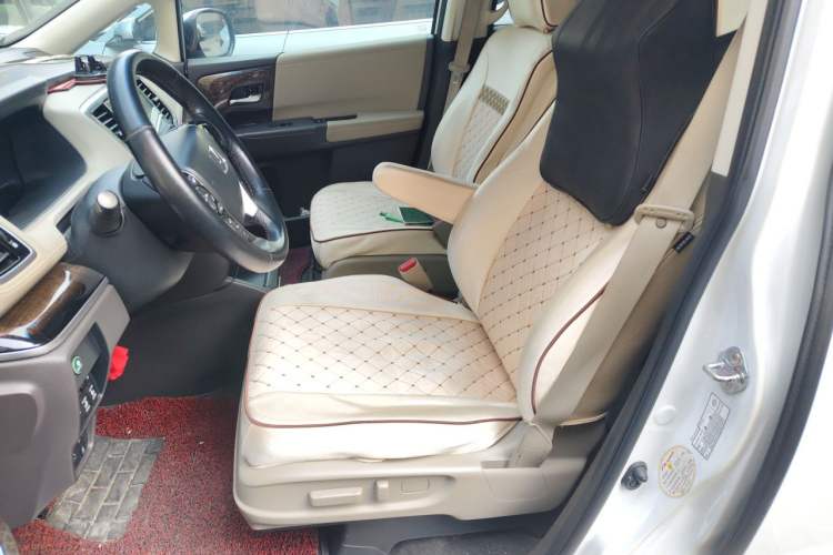 Used Honda Odyssey 2015 Revised 2.4L Luxury Edition Left Front Seat