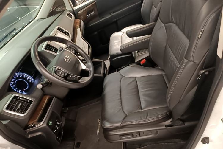 Used Honda Odyssey 2015 Updated Version 2.4L Smart Edition Left Front Seat