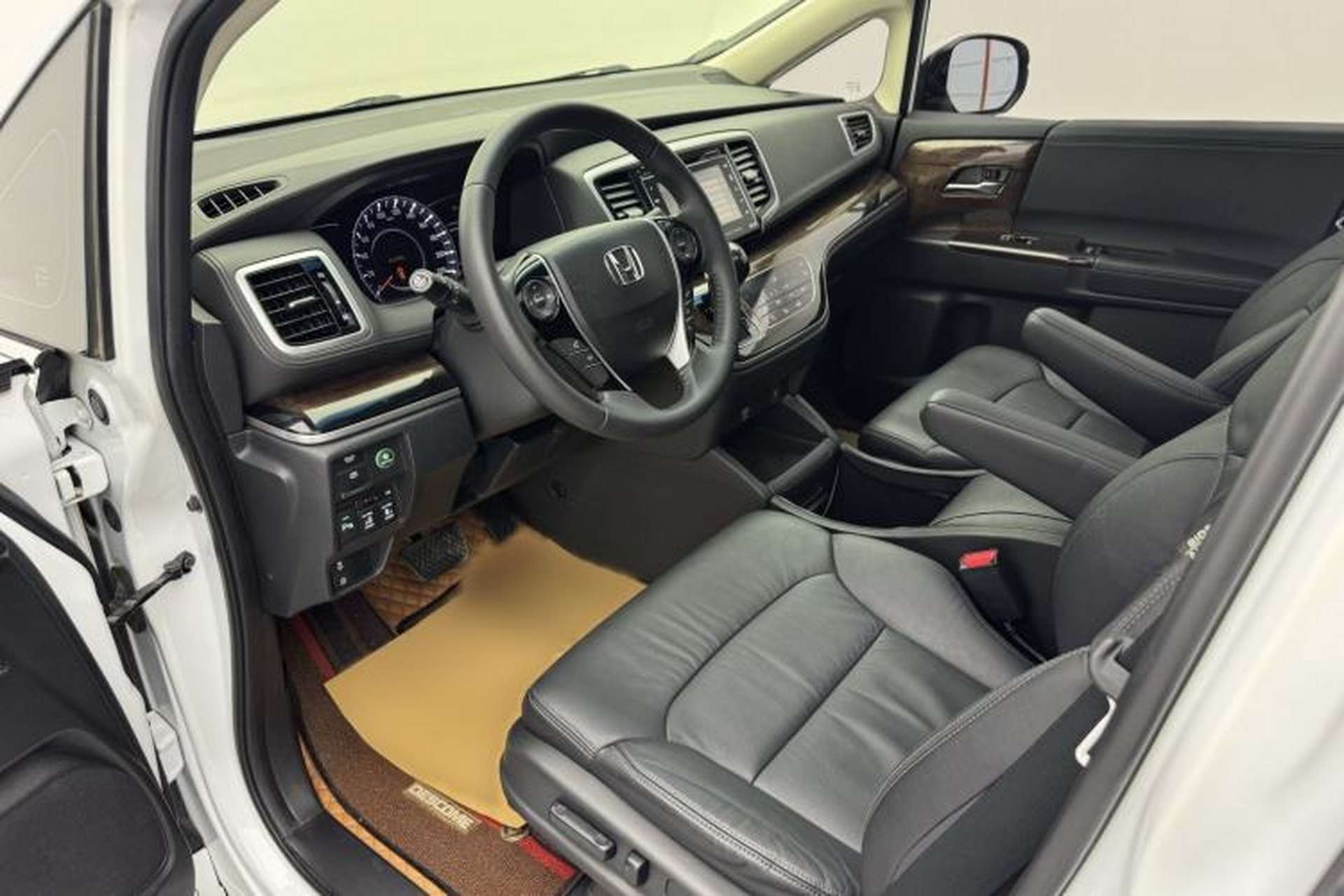 Used Honda Odyssey 2015 Revised Version 2.4L Supreme Edition Left Front Seat