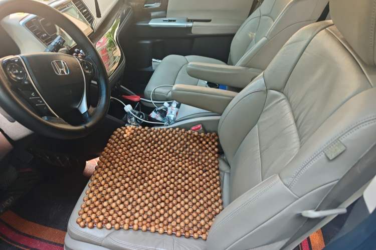 Used Honda Odyssey 2015 Revised 2.4L Luxury Edition Left Front Seat