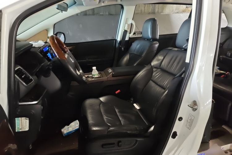 Used Honda Odyssey 2015 Updated Version 2.4L Smart Edition Left Front Seat