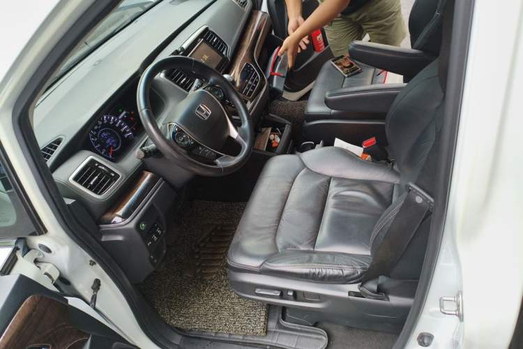 Used Honda Odyssey 2015 Updated Version 2.4L Smart Edition Left Front Seat