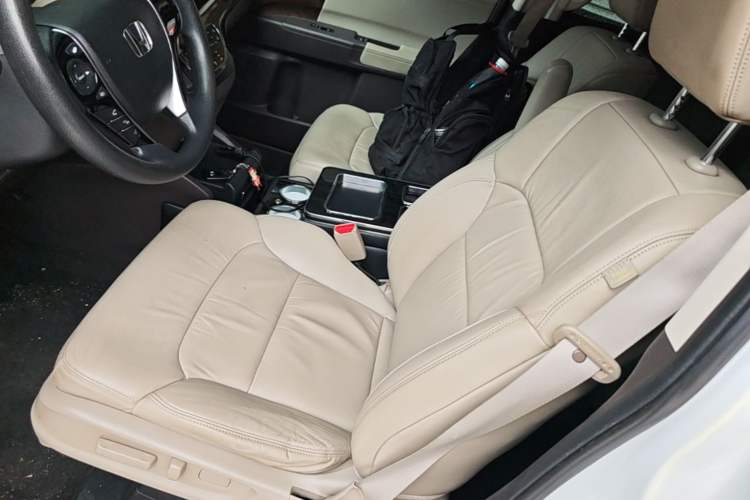Used Honda Odyssey 2015 Revised 2.4L Luxury Edition Left Front Seat