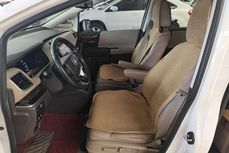 Used Honda Odyssey 2015 Revised Version 2.4L Supreme Edition Left Front Seat