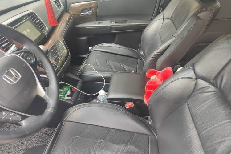 Used Honda Odyssey 2015 Updated Version 2.4L Smart Edition Left Front Seat