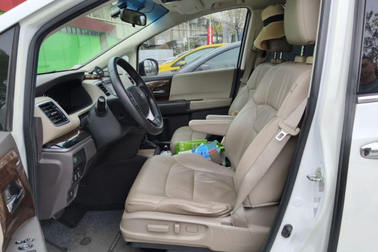 Used Honda Odyssey 2015 2.4L Luxury Edition Left Front Seat