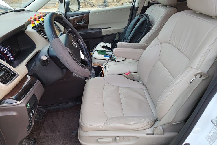 Used Honda Odyssey 2015 2.4L Luxury Edition Left Front Seat