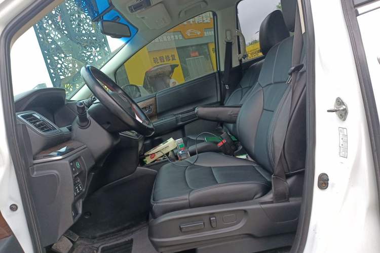 Used Honda Odyssey 2015 Revised Version 2.4L Supreme Edition Left Front Seat