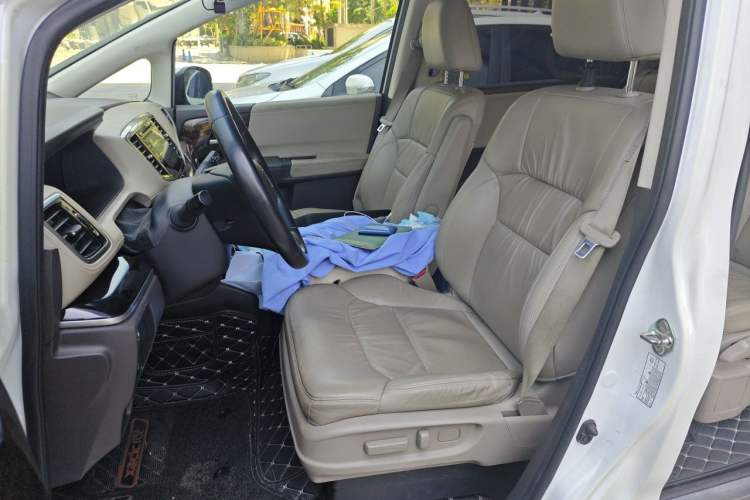 Used Honda Odyssey 2015 2.4L Luxury Edition Left Front Seat