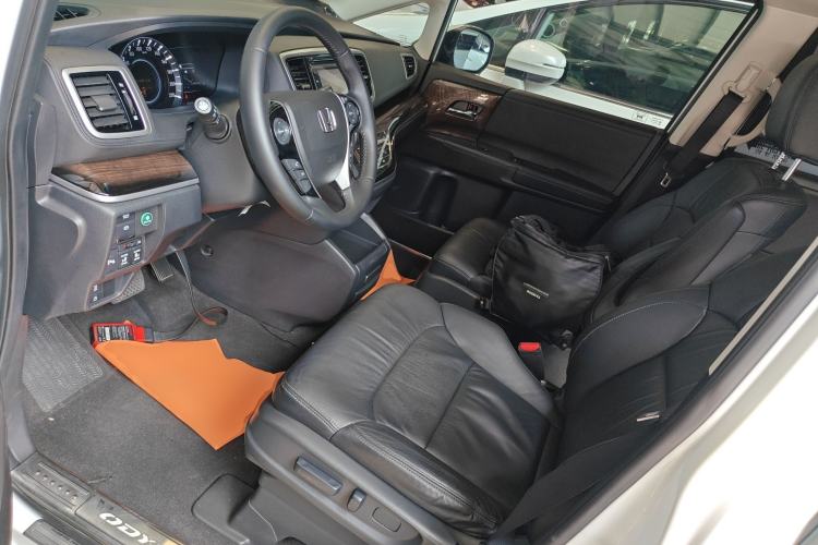 Used Honda Odyssey 2015 Revised Version 2.4L Supreme Edition Left Front Seat