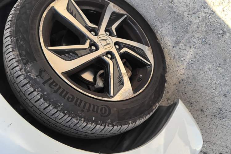 Used Honda Odyssey 2015 Updated Version 2.4L Smart Edition Left Front Wheel Hub