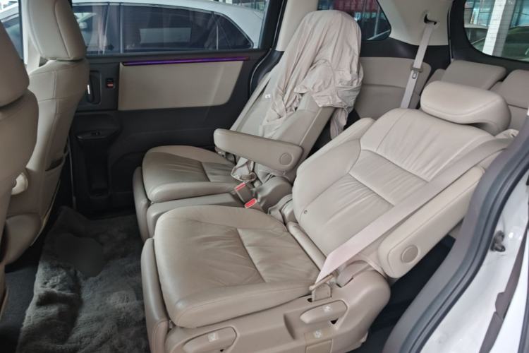 Used Honda Odyssey 2015 Revised 2.4L Luxury Edition Left Rear Seat