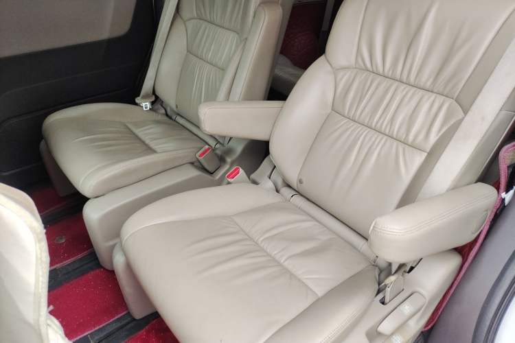 Used Honda Odyssey 2015 Revised 2.4L Luxury Edition Left Rear Seat