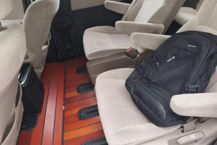 Used Honda Odyssey 2015 Revised Version 2.4L Comfort Edition Left Rear Seat