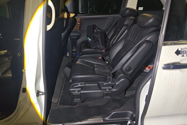Used Honda Odyssey 2015 Updated Version 2.4L Smart Edition Left Rear Seat