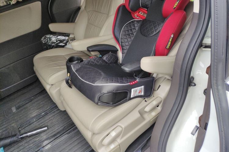 Used Honda Odyssey 2015 2.4L Smart Edition Left Rear Seat