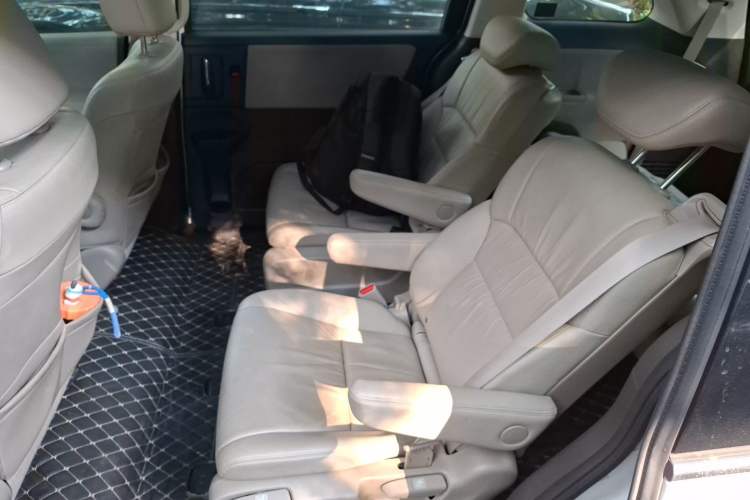 Used Honda Odyssey 2015 Revised 2.4L Luxury Edition Left Rear Seat