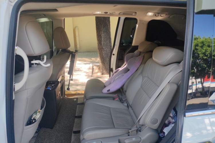 Used Honda Odyssey 2015 Updated Version 2.4L Smart Edition Left Rear Seat