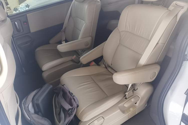 Used Honda Odyssey 2015 Revised 2.4L Luxury Edition Left Rear Seat