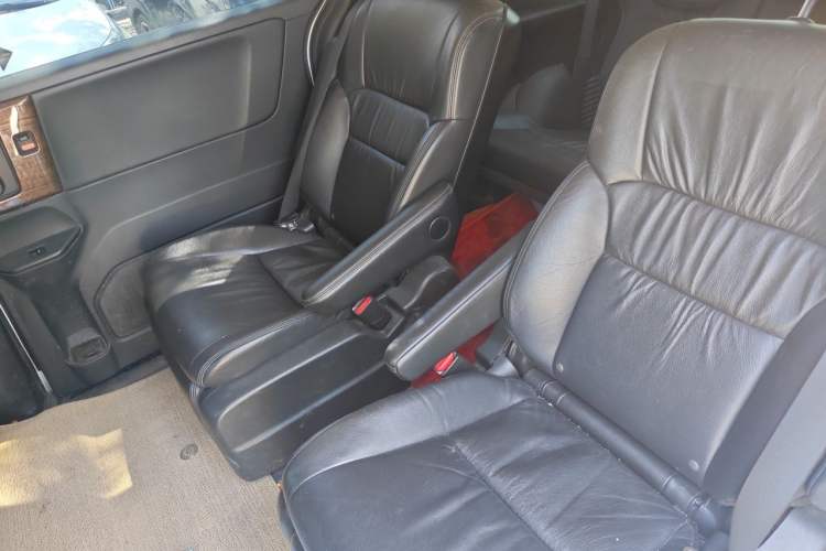 Used Honda Odyssey 2015 Updated Version 2.4L Smart Edition Left Rear Seat