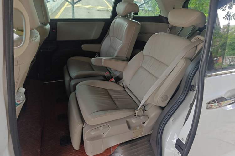 Used Honda Odyssey 2015 Revised 2.4L Luxury Edition Left Rear Seat