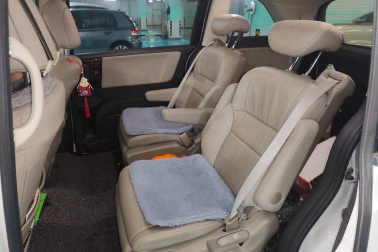 Used Honda Odyssey 2015 Updated Version 2.4L Smart Edition Left Rear Seat