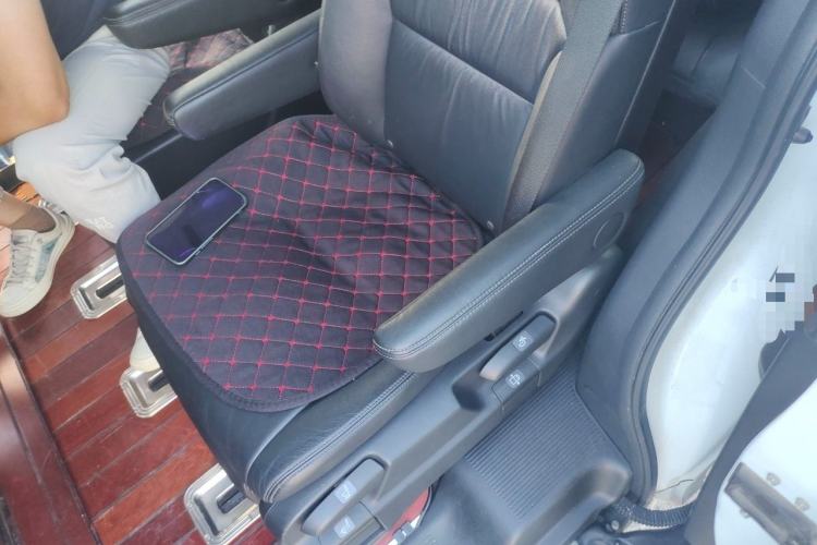 Used Honda Odyssey 2015 Updated Version 2.4L Smart Edition Left Rear Seat