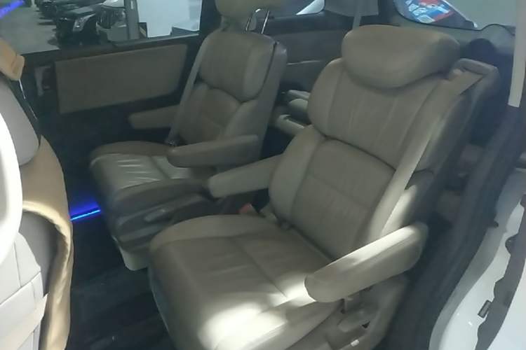 Used Honda Odyssey 2015 2.4L Supreme Edition Left Rear Seat